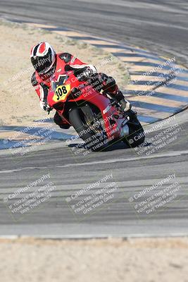 media/Dec-01-2025-Moto Forza (Mon) [[2daa91e15f]]/2-Intermediate Group/Session 2 (Turns 9 and 10)/